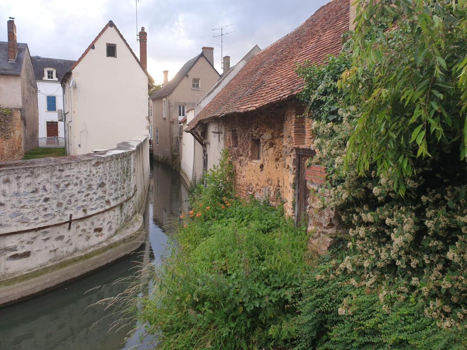 La Maison Au Bord De L'Eau Gracay 外观 照片